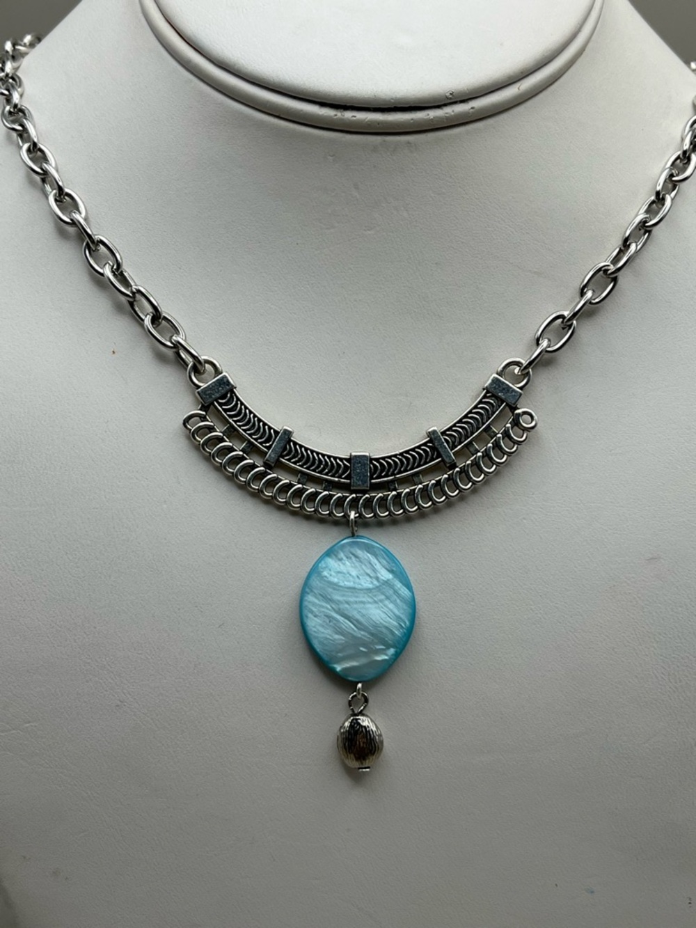 Vintage Boho Silver Tone Statement Necklace Blue Mother of Pearl Pendant Bib